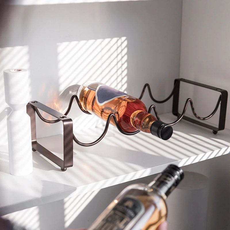 Wine Bottle Size - İskandinav Tarzı Yaratıcı Kırmızı Şarap Ters
